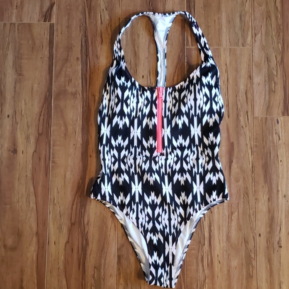 Sexy one piece bikini, size Small